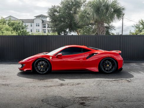 Used 2019 Ferrari 488 Pista Coupe RWD image 7