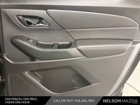 Used 2019 Chevrolet Traverse LS FWD image 37