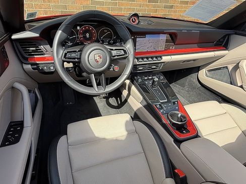 Certified 2025 Porsche 911 Carrera image 13