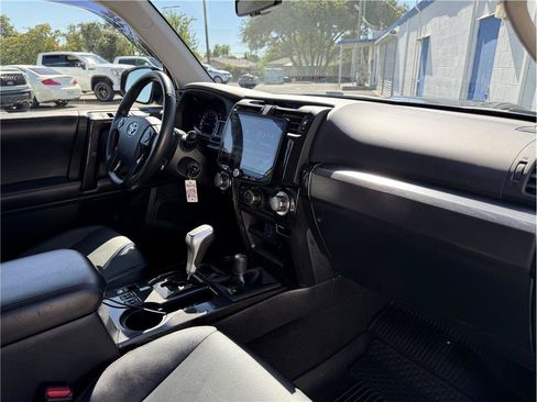 Used 2016 Toyota 4Runner TRD Pro AWD/4WD image 25