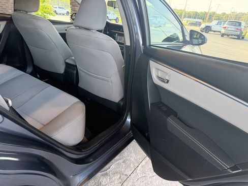 Used 2016 Toyota Corolla LE FWD image 23