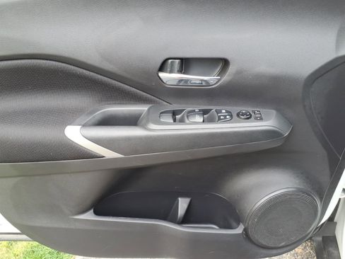 Used 2023 Nissan Kicks SV FWD image 15