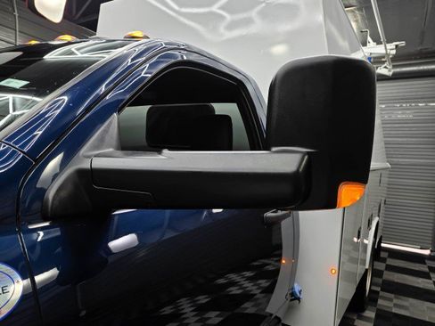 Used 2021 RAM 5500 Tradesman RWD image 16