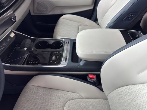 New 2026 Kia Carnival SX w/ SX Dark Edition Package image 12