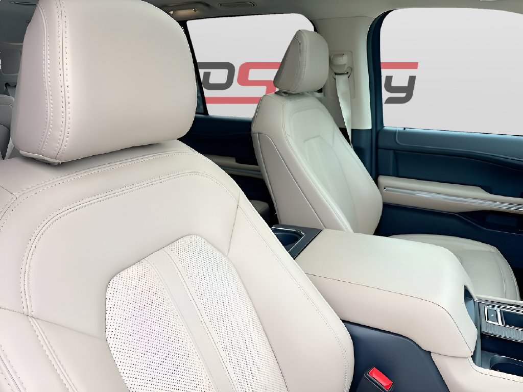 Used 2024 Ford Expedition Limited RWD image 31