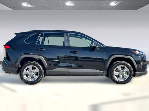 Used 2025 Toyota RAV4 XLE w/ Convenience Package image 2