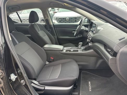 Used 2024 Nissan Sentra SV FWD image 19