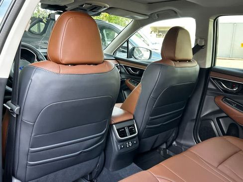 Certified 2025 Subaru Outback Touring AWD/4WD image 13