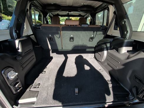 Used 2022 Jeep Wrangler Unlimited Rubicon 4xe w/ Cold Weather Group image 14