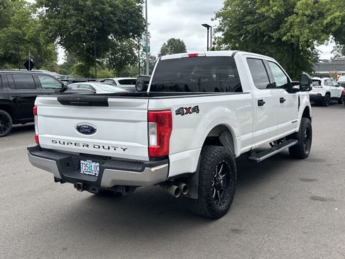 Used 2018 Ford F250 XLT AWD/4WD image 5