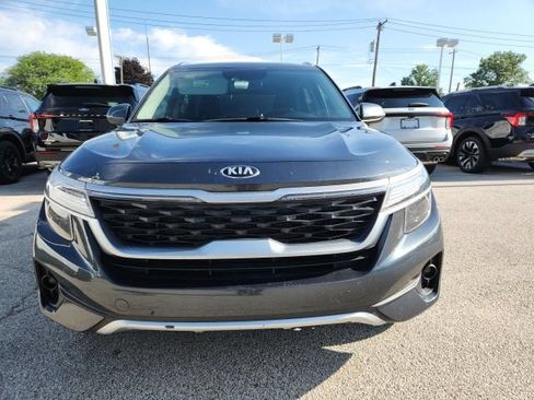 Used 2021 Kia Seltos EX AWD/4WD image 2