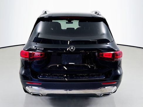 Used 2021 Mercedes-Benz GLB 250 image 6