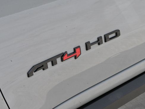 Used 2024 GMC Sierra 2500 AT4 w/ AT4 Premium Plus Package AWD/4WD image 45