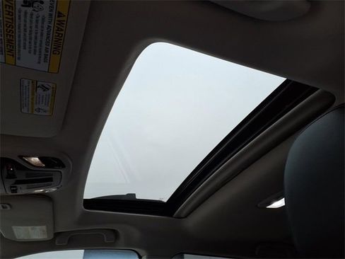 Used 2023 Subaru Outback Limited image 14