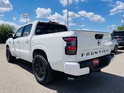New 2026 Nissan Frontier SV image 5