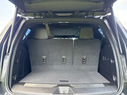 Used 2021 Chevrolet Tahoe High Country w/ Premium Package RWD image 20