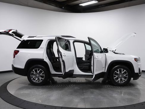 Used 2023 GMC Acadia SLT AWD/4WD image 11