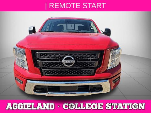 Certified 2024 Nissan Titan SV w/ SV Convenience Package image 4