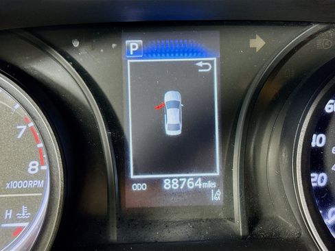 Used 2021 Toyota Camry SE FWD image 16