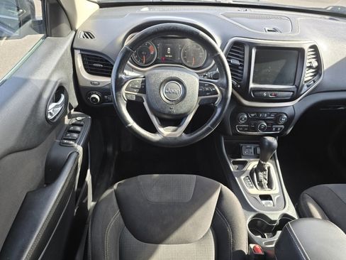 Used 2016 Jeep Cherokee Latitude w/ Safety/Convenience Group image 18