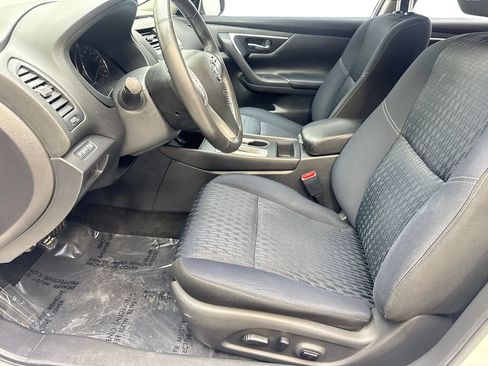 Used 2017 Nissan Altima 2.5 SV FWD image 27