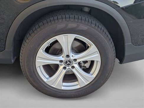 Used 2018 Mercedes-Benz GLC 350e 4MATIC image 10