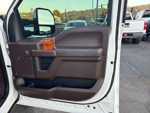 Used 2020 Ford F150 King Ranch w/ Equipment Group 601A Luxury AWD/4WD image 20