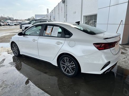 Used 2024 Kia Forte GT-Line image 9