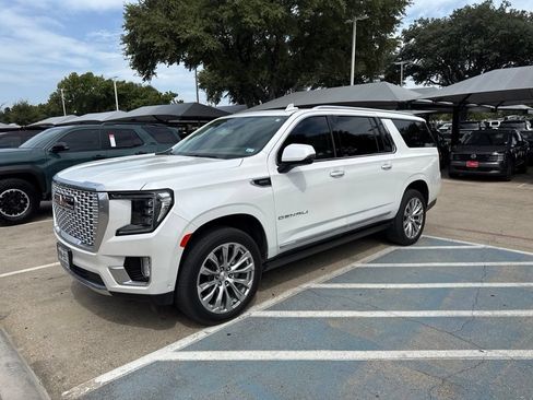 Used 2024 GMC Yukon XL Denali w/ Advanced Technology Package AWD/4WD image 18