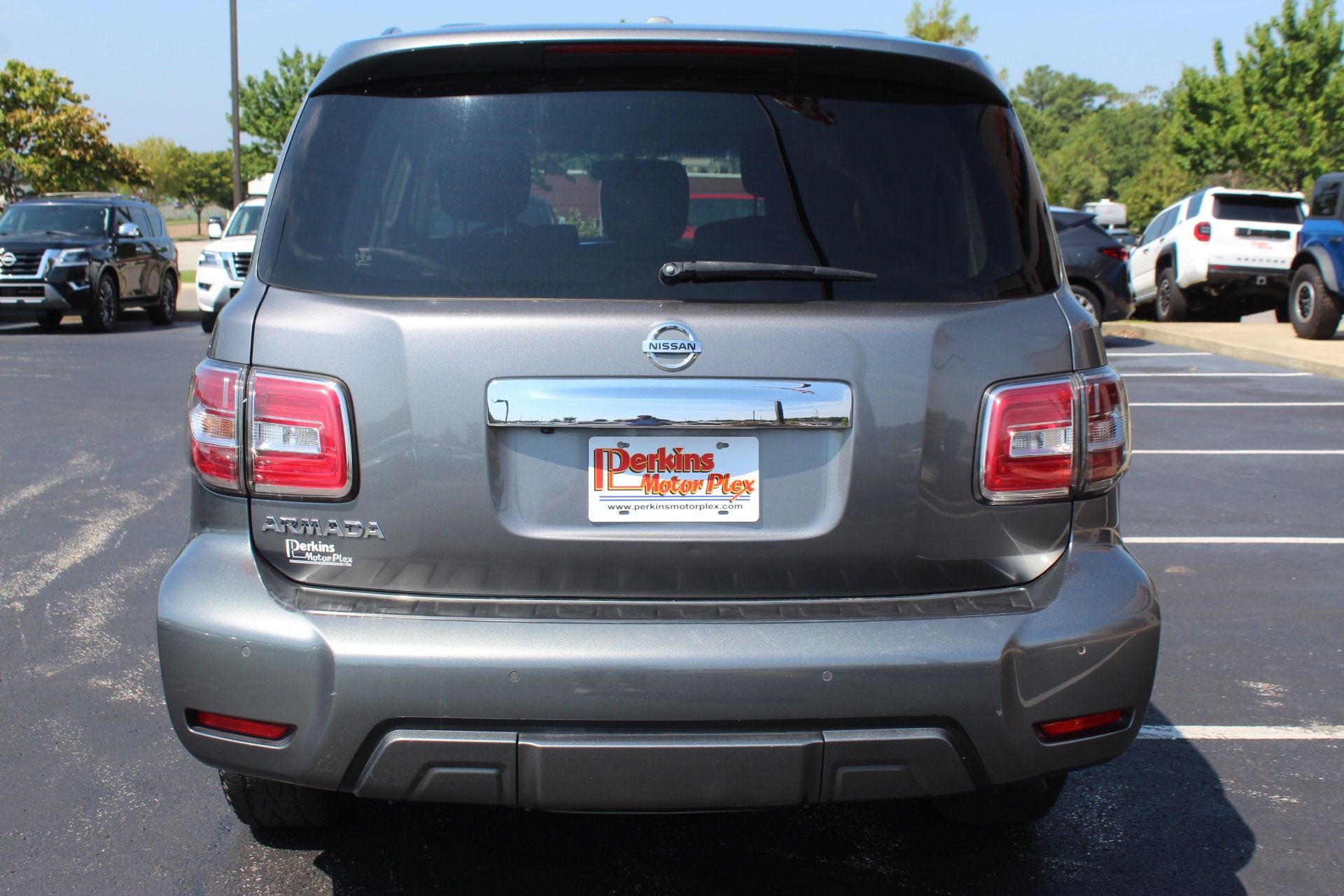 Used 2019 Nissan Armada SV w/ Driver Package RWD image 7