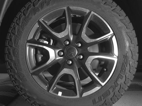 Used 2025 Jeep Compass Trailhawk AWD/4WD image 12