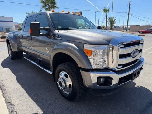 Used 2011 Ford F450 Lariat w/ Lariat Ultimate Pkg image 2