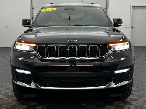 Used 2024 Jeep Grand Cherokee L Limited w/ Luxury Tech Group II image 13