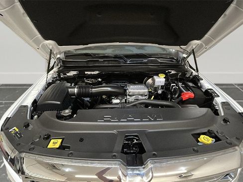 Used 2024 RAM 1500 Laramie image 18