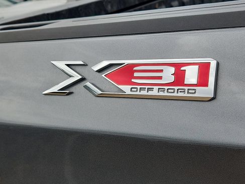 Used 2021 GMC Sierra 1500 SLT AWD/4WD image 10