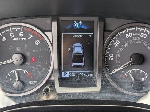 Used 2023 Toyota Tacoma TRD Off-Road w/ Technology Package image 24