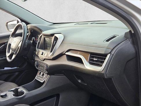 Used 2018 GMC Terrain SLE image 21