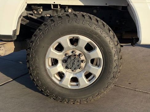 Used 2023 Ford F350 XLT image 6