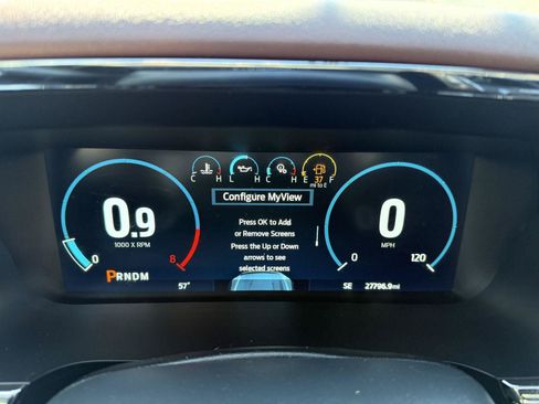 Used 2022 Ford F150 Lariat w/ Equipment Group 502A High AWD/4WD image 11