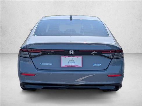 Used 2025 Honda Accord Touring image 7