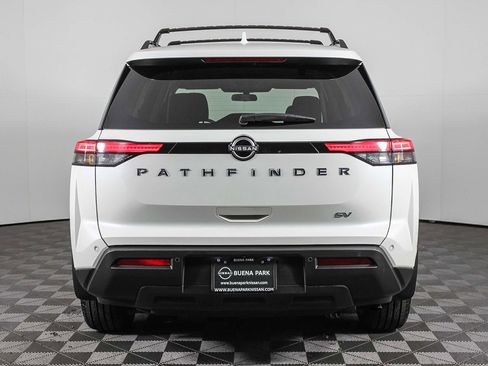 Used 2022 Nissan Pathfinder SV image 7