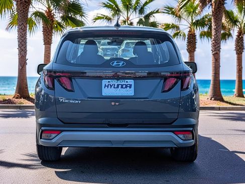 Certified 2026 Hyundai Tucson SE FWD image 6