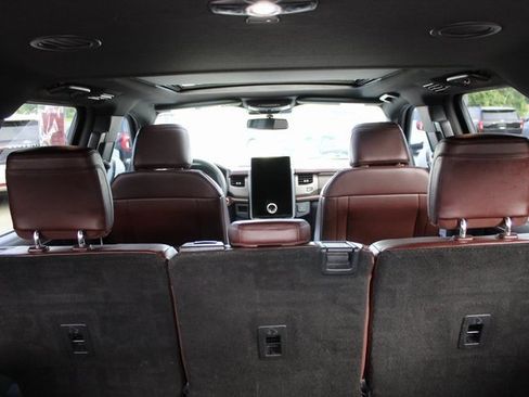 Used 2022 Ford Expedition Max Limited AWD/4WD image 16