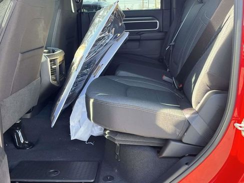 New 2026 RAM 2500 Big Horn AWD/4WD image 12