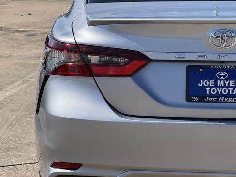 Used 2024 Toyota Camry SE FWD image 10