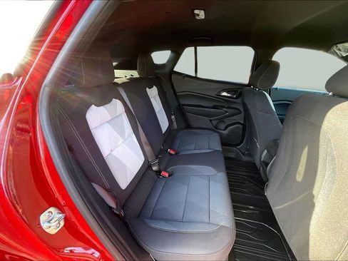 Used 2026 Chevrolet Trax RS w/ Driver Confidence Package FWD image 12
