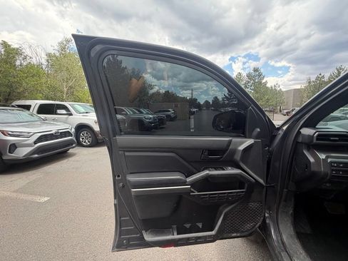 Used 2024 Toyota Tacoma SR5 AWD/4WD image 20