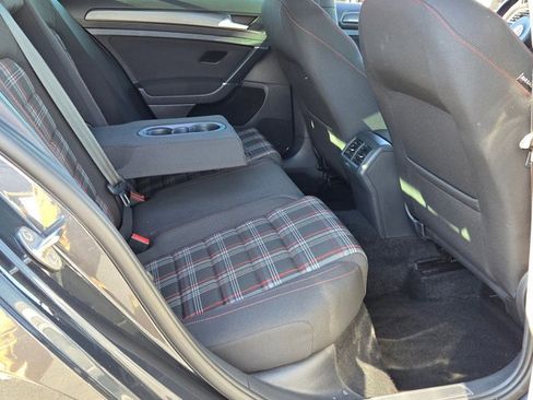 Used 2020 Volkswagen GTI S image 19