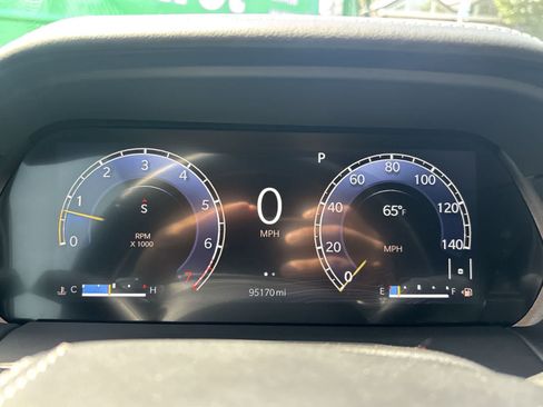 Certified 2021 Jeep Grand Cherokee L Overland w/ Luxury Tech Group IV AWD/4WD image 13