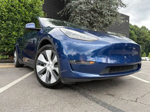 Used 2020 Tesla Model Y Long Range AWD/4WD image 8